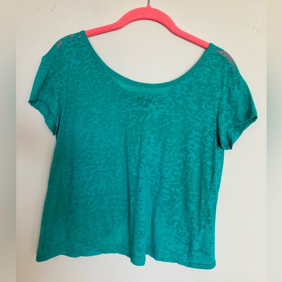 Nollie Semi-Sheer, Boxy Lightweight Crop Top - S - Picture 1 of 5